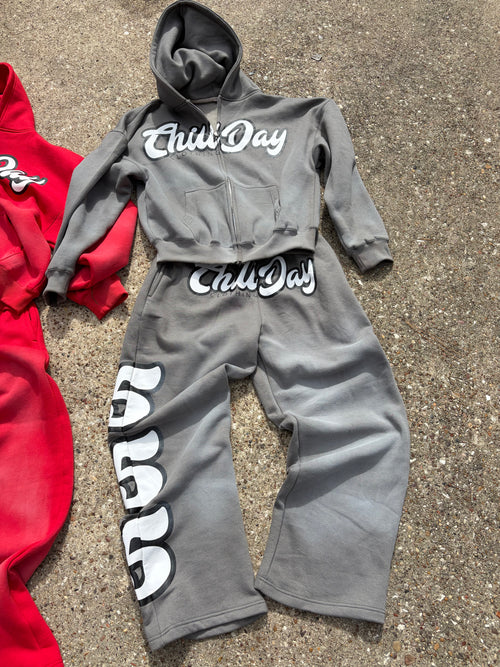 Chillday Sweatsuit